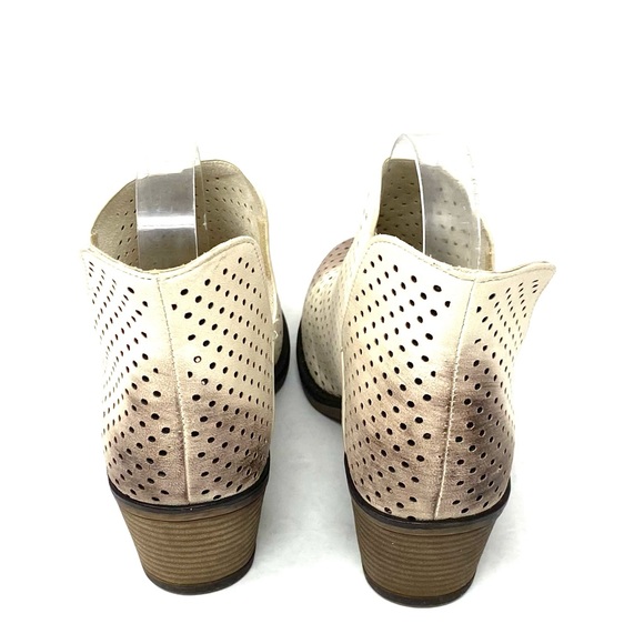 Mata Booties - Picture 4 of 8